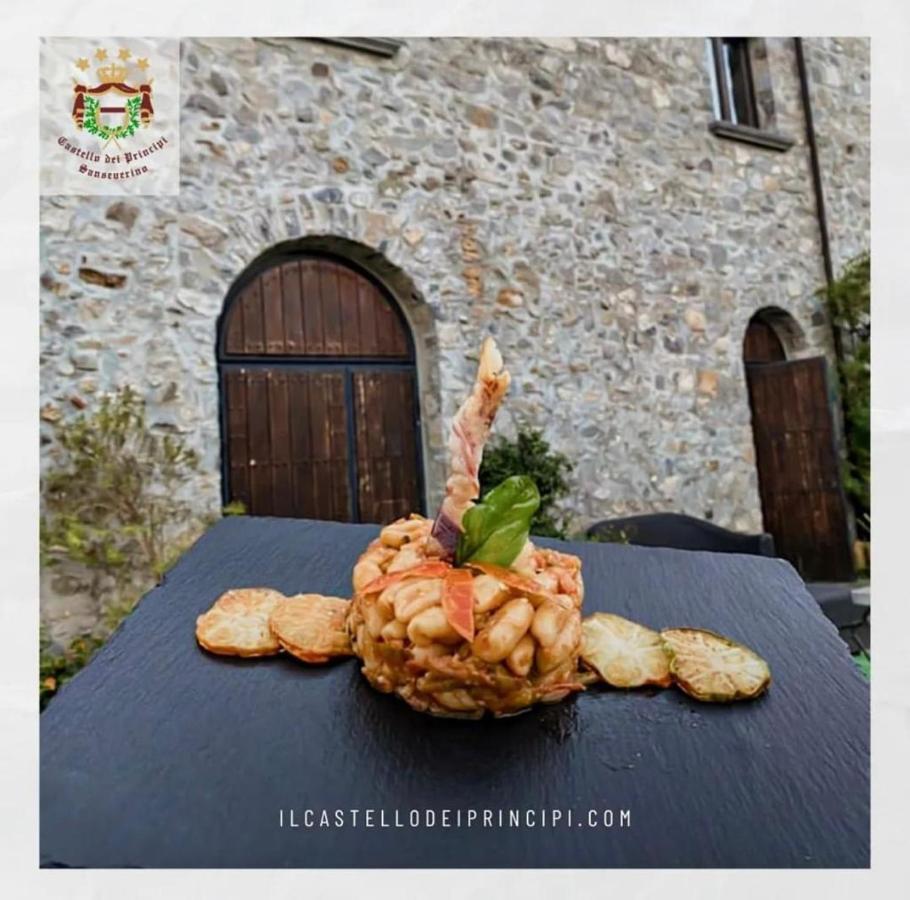 Il Castello Dei Principi Sanseverino Виджанелло Экстерьер фото