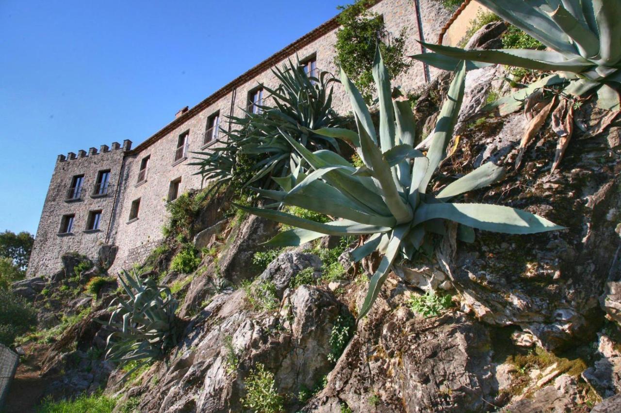 Il Castello Dei Principi Sanseverino Виджанелло Экстерьер фото